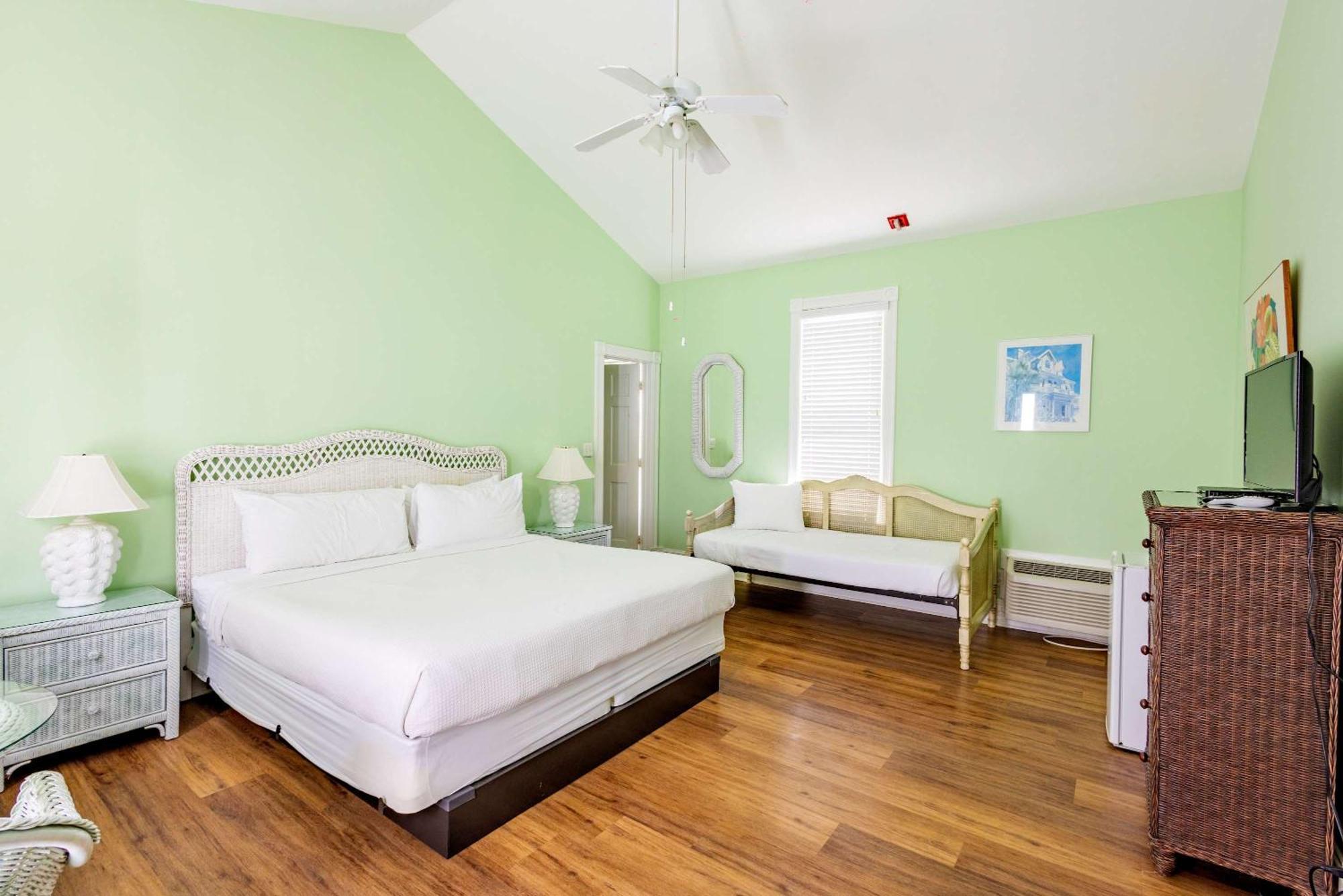 Deluxe King - Curry Mansion With Pool! Otel Key West Dış mekan fotoğraf
